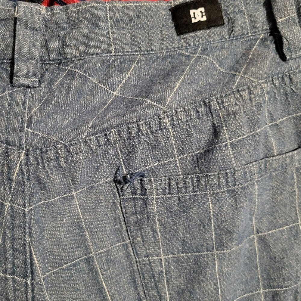 Y2K MENS DC SKATE SHORTS SZ 30 - Picture 2 of 6